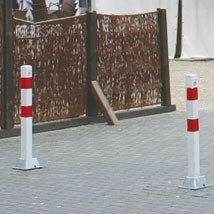 Lockable bollards