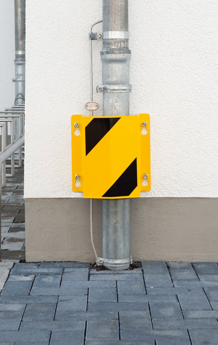 Rørbeskytter -Little Mountain- laget av stål, for veggmontering, galvanisert eller gul/svart