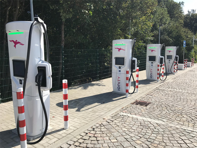 Faste stålpullerter (Ø42–76 mm)