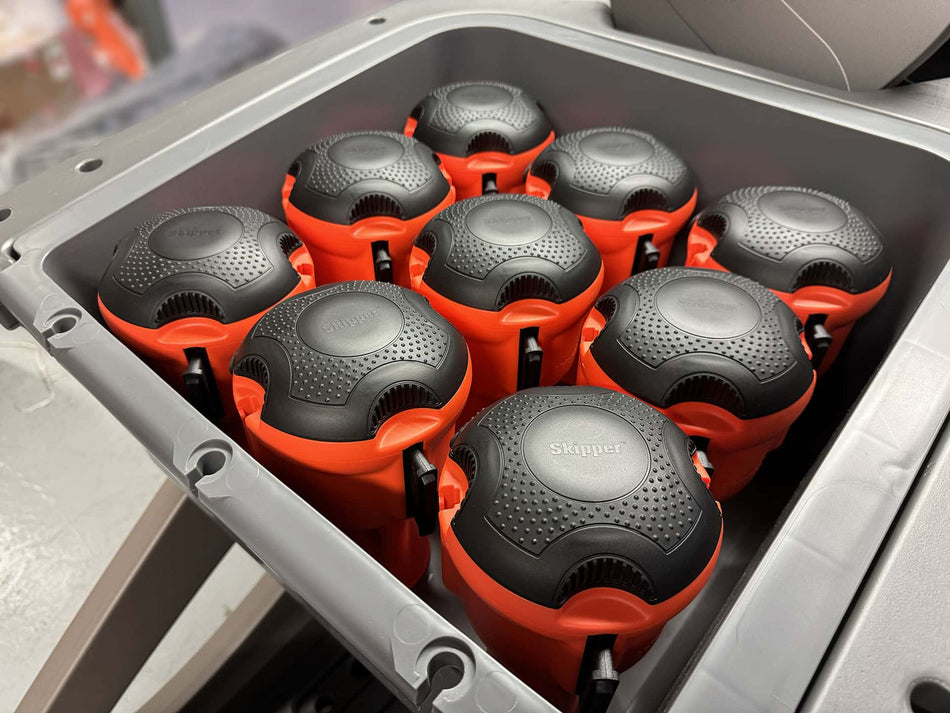 Fullastet 1 m Standard Trafikkjegle-Transportvogn (Unicart) – 9 kjegler, 9 Skipper-enheter og tilbehørspakke