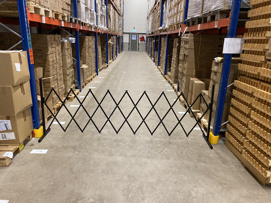 Flexibarrier Uttrekkbar avsperring -Basic med base- (2.7m, svart)